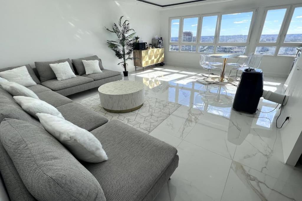 Nice Apartment With Amazing View Of Paris + Parking Экстерьер фото